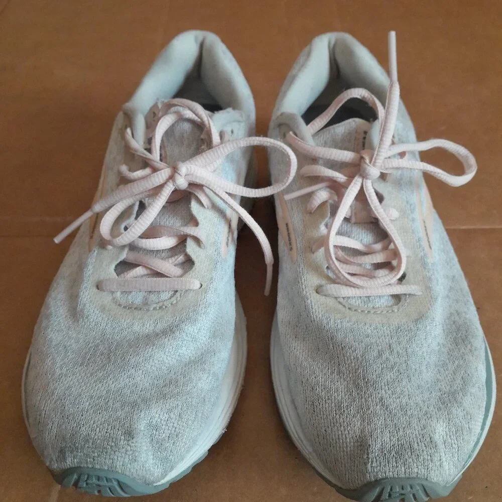 Brooks Anthem 2 Women's Running Shoes 1202931B133 Sneakers Athletic Sze 8.5 Gray